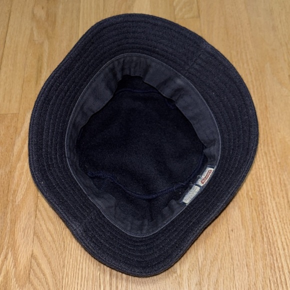 Levi's Bucket Hat - Picture 3 of 4